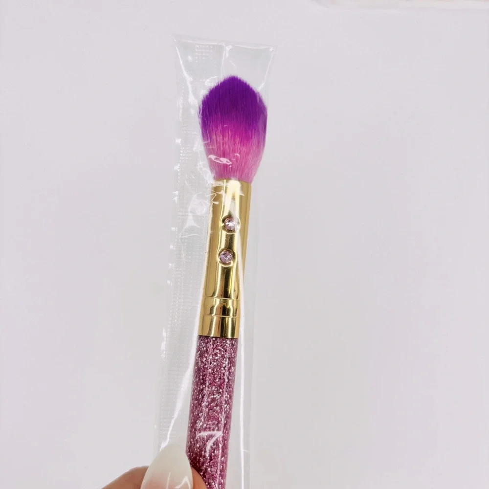 NEW! SLMISSGLAM Sparkly Unicorn Lilac Tapered Highlight Brush L36